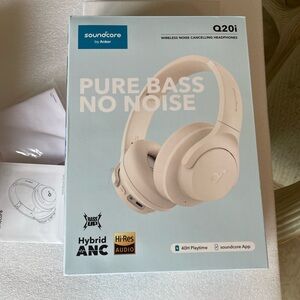 Q20i Over-Ear Wireless Headphones - Cream